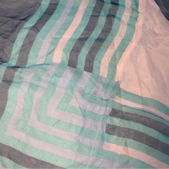 Pierre Cardin Striped Scarf - Picture 8 of 9